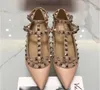 Chaussures Femmes Designers Rivets Plats Sandales Mode Boucle Sangle De Mariage Chaussures Plates Classiques Noir Nude Chaussures Taille 34431365007