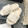 Moda Kobiety Wełny Sandały Sprzedaż Kapcie Kobieta Buty Pantofelowe Jesień Zima Slides Supsneaker