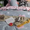 Solstice Cartoon Pink Love Symbol Bedding Sets 3/4PCs Barnens pojke Tjej och vuxna sängkläder Duvet Cover Bed Sheet PillowCase 201120