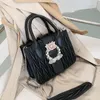 Shoulder Bags Sweet Lady Tote Bag 2021 Fashion High Quality PU Leather Women's Designer Handbag Diamond Lock Chain Messenger
