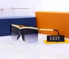 Alta Qualidade Moda Classic Sunglasses Atitude Óculos de Sol Quadro Quadrado Metal Quadro Vintage Estilo Ao Ar Livre Clássico na Caixa