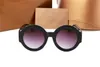 ラグジュアリーデザイナーサングラスサングラスラウンドファッションPCフレームガラスレンズ眼鏡オリジナルケースボックスを持つ男女混合カラー
