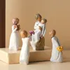 Nordisk stil harts Figur Figurin Ornament Family Happy Time Home Decoration Accessories Crafts Furnishings Living Room 201210