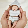 6 Zoll 15cm Mini Reborn Baby Puppe Mädchen Puppe Ganzkörper Silikon Realistisches künstliches weiches Spielzeug mit verwurzeltem Haar-Drop 220315