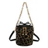 Kvinnors Väskor Nisch Design Fashion Leopard Print Höst / Vinter Crossbody Bucket Bag