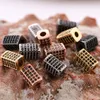 Мужчины и женские подарок DIY Handmade Ювелирные изделия Коррецы Micro Pave Crystal Zircon Gold / Silver / Black Copper Round Hole Cuboid Charm