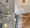 Kısa ev dekor yüzük lambası avize loft salonda oturma yemek odası altın merdiven aydınlatma projeleri ışıkları