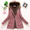 Veste d'hiver Femmes Veste ouatée Vêtements d'extérieur pour femmes Slim Manteau à capuche d'hiver Long coton rembourré Col de fourrure Parkas Plus Taille 201201