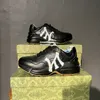 Designer de sapatos Beige Rhyton Men Treinadores vintage Chaussures Ladies Shoe White Fashion Sneakers Wave Sneaker com caixa