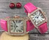 Hermoso reloj para mujeres y hombres, relojes de cuarzo, rojo, rosa, cuero, vestido de dama, relojes de pulsera de moda, bonito reloj de regalo para Mujer