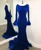 Nowoczesny Royal Blue Velvet Długie Rękawy Julia Prom Dresses 2022 Otwórz Powrót Pełna długość Wieczór Specjalne okazje Suknie Koktajl Suknie