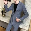 2021 Våren Ny kostym Män Enkelknapp Mens Slim Fit Suits With Pant Casual Stage Bröllopsklänning Bälte Prom Tuxedo Kostym Homme