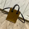 Petit Sac Plat Mini Tote Bag x Yayoi Kusama Womens Designers Luxurys X YK målade prickar Cross Body Leather Sac Plat Handbag M69442 M69441 M81867