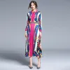 Nouveau Style de mode imprimé plissé Midi Vintage robe Zomerjurk femmes rétro piste fête Dames Jurken K6848 201204