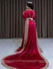 Robe De Soir￩e De Mariage Luxury Red Satin Abiti da sera musulmani Maniche lunghe Abiti formali Ricami dorati Abito da ballo per feste