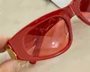 Neue Mode und beliebte Damen-Design-Sonnenbrille 0095, kleiner Katzenaugen-Rahmenstil, hochwertige UV400-Schutzbrille mit dekorativer Box
