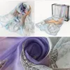 Nieuwe zijdeachtige sjaal dames lente zomer sjaals dunne bloem sjaals en wraps foulard print luxe poncho reizen
