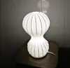 Nowoczesna sztuka jedwabna lampy stołowe tkaniny abażur biały sypialnia lampka nocna stojak na studia salon salowy oświetlenie E27