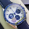 2022 OSF Moonwatch Silver Snoop Award Orologio da uomo Carica manuale Chronograp Quadrante bianco 50° anniversario (Animazione meccanica reale) Cinturino in nylon blu Orologi per l'eternità