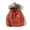 Piumino da uomo Parka Rosso da uomo invernale con cappuccio Cappotto spesso Giacca allentata moda Comodo soprabito caldo Stile cinese Parka1 Kare22