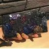 Frauen Lange Brieftasche Leder 3D Prägung Rose Libelle Schmetterling Clutch Frauen Tasche Große Kapazität Zipper luxus Hangbags1