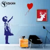 Banksy Girl Wall Sticker Balon Miłość Serce Dekal dziewczyny sypialnia Pokój dla dzieci naklejki do domu T2006018777229