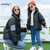 2020 nouvelle mode filles veste épais garçons manteau d'hiver enfants doudoune famille tenues maman et fils fille vêtements 90-160cm LJ201125