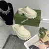 2021 pantofole sandali da donna con tacco medio in gelatina di design realizzate con materiali trasparenti scarpe da donna da spiaggia soleggiate sexy e adorabili alla moda 8898