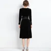 Robes décontractées Designer de piste V cou Vintage élégant genou longueur robe avec ceintures à manches longues velours noir une ligne robes robes 8907