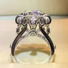 Elegante Bloem Kroon 1ct Lab Diamond Ring 925 sterling zilver Bijou Engagement Wedding band Ringen voor Vrouwen Bruids Partij Sieraden Y289O