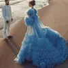 Sky Blue Långärmad strand Bröllopsklänning Satin Stor storlek Photoshoot Färgglada Pregant Overskirts Brudklänning Sheer Sweep Train Mellanöstern Arabisk stil