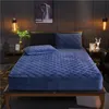 New Crystal Velvet Thicken Quilted Mattress Cover Warm Soft Plush Queen King Quilted Bed Fitted Sheet Not Including Pillowcase 201218