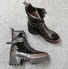 Klasyka Wyśmienite skórzane damskie buty wysokie obcasy i prawdziwe na zewnątrz buty mody Martin Cowboy Western Booties Home011 02
