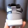 Kwaliteit Merk Kinderschoenen Eerste Wandelaars Comfortabele Kinderen Sneakers Designer Kleine Jongens Meisjes Peuter Rood + Wit + Grijs Ademend Baby Eur Maat 21-25