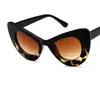 Kattögon solglasögon kvinnor liten leopard print 2021 triangel vintage solglasögon röd kvinnlig UV400