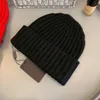 ビーニー/スカルキャップデザイナーの女性と男性の帽子ストリートキャップ半分高密度綿冬のトップレベルの素材パーフェクト高品質のウールハットZK7H