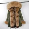 Nya Kvinnor Stor Raccoon Collar Hooded Real Fox Fur Liner Coat Black Army Green Parkas Outwear Winter Jacket 201103