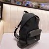 Дизайнерские пропускные способности пары рюкзаки для модной мужчина туристическая сумка Unisex School School Bag Women Women Backpack237o