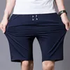 Casual Summer Breeches Shorts Bermudas Noir Blanc Boardshorts Homme Classique Vêtements Shorts De Plage Mâle Jogger Pantalon De Survêtement Court C1214