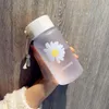 Neue kleine Daisy transparente Kunststoff-Wasserflaschen 500 ml kreative gefrostete Wasserflasche mit tragbarem Seil Reise-Teetasse HH9-3680