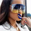 US Warehouse Oversized Women Blue Yellow Gradient Solglasögon Fashion Rimless Metal Kvinna Shades Luxury Brand Designer Personlighet Eyewear