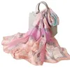 Nuova sciarpa setosa Donna Primavera Estate Sciarpe Scialli e impacchi di fiori sottili Foulard Stampa Poncho di lusso da viaggio