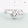 Simulatie Boor Hartvormige Klauw Vrouwelijke Fancy Ring Exquisite Elegan