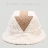 Nowy moda hip hop biała jagnięce wełna gorrosy rybackie faux futra wiadra czapki kobiety Winter18515939101301