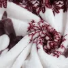 Mjuk varm korall fleece filt på sängen / soffa / plan / resa vinter filt högkvalitativa kasta filt sovande säng Cobertor LJ201127