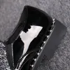 Erkek Gündelik Gece Kulübü Ziyafet Giyim Patent Deri Püskül Ayakkabı Slip-On Oxfords Ayakkabı Sivri Burun Loafer'lar Zapatos Hombre Mocassin