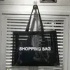 HEIßER Klassische weiß druck einkaufen mesh Tasche mode stil Strand Reisetasche Frauen Kulturbeutel Kosmetik Make-Up Lagerung mesh Fall