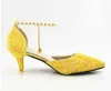 Mulheres vestido sapatos novo limão amarelo apontado diamante sapato de casamento, sandálias de cristal, broca de água, banquete