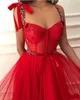2021 New Sexy Red Prom Dresses Spaghetti Straps Crystal Beads Lace Sashes Party Dress Tulle Floor Length Celebrity Dresses Evening Gowns