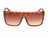 2022 Sommarsolglasögon för män och kvinnor stil anti-ultraviolet retro platta fyrkant full ram mode glasögon slumpmässiga